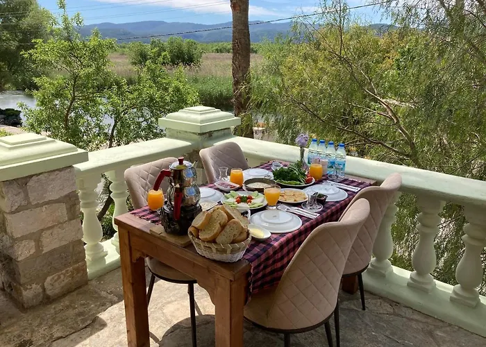 Portofino Boutique 3* اكياكا