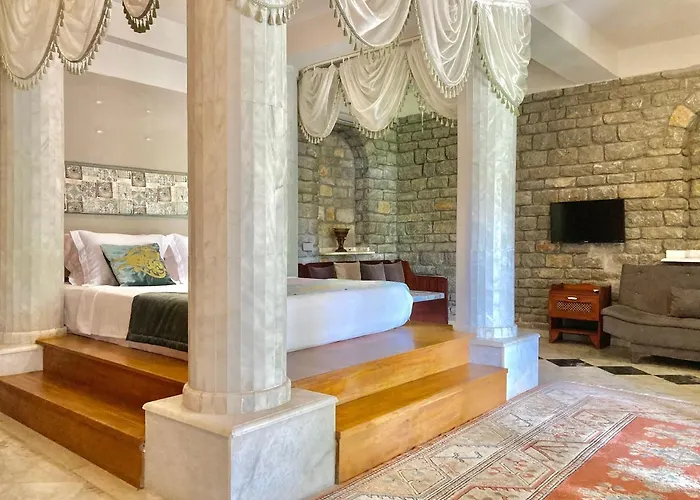 Portofino Boutique فندق اكياكا